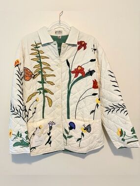 New Patch Magic reversible quilted jacket in wildflower theme